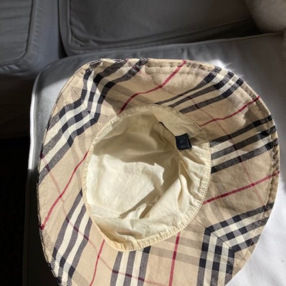 Burberry Vintage Check Bucket Hat - Picture 3 of 5